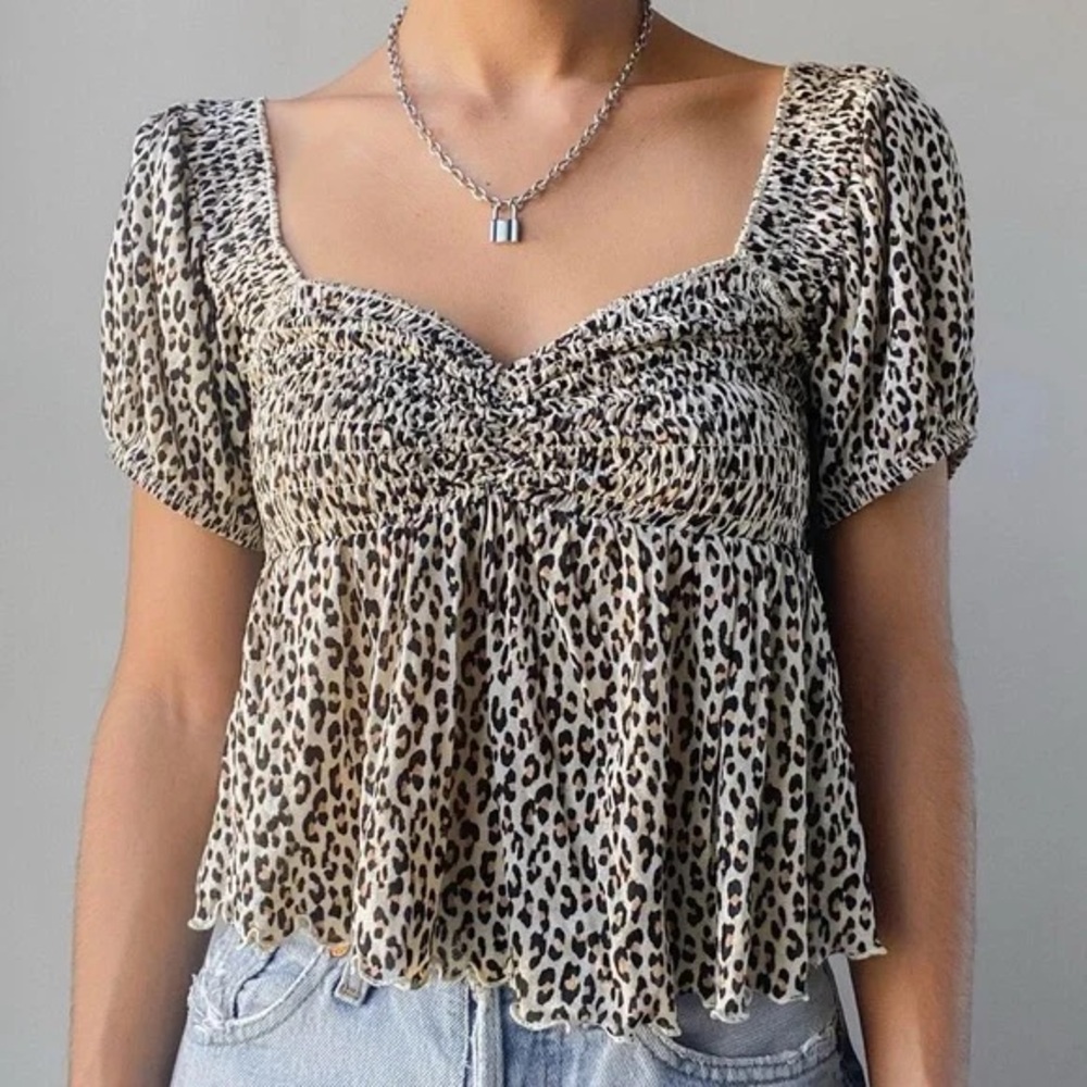 XS Urban Outfitters Cheetah Crop top